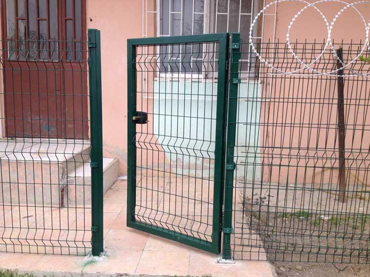 Servis Kapıları